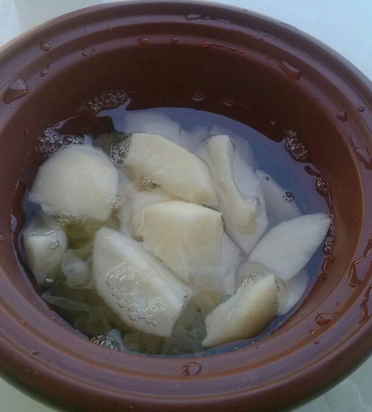 冰糖雪梨银耳羹步骤9