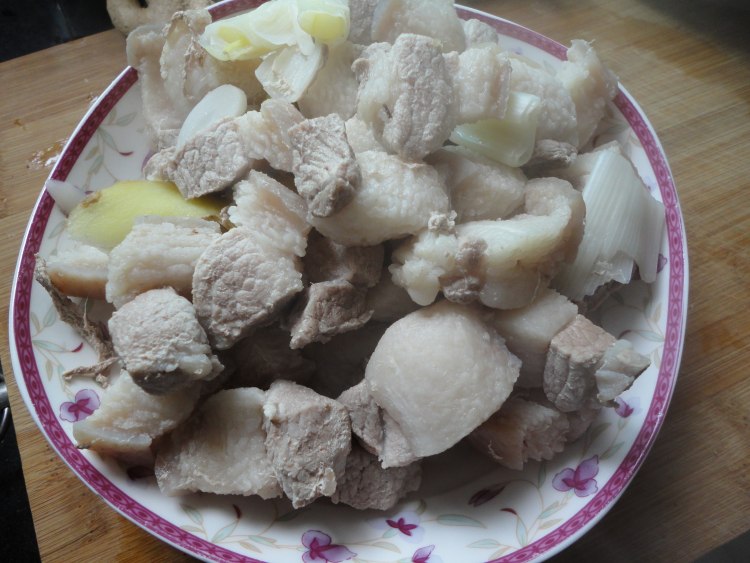 土豆红烧肉步骤3