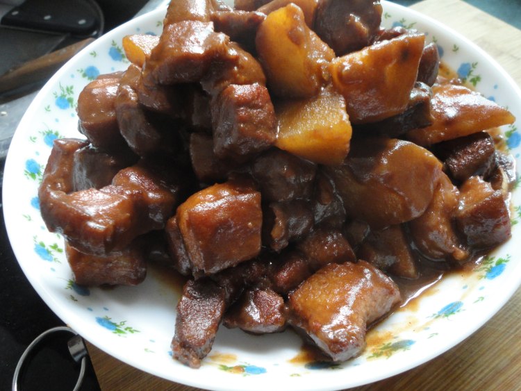 土豆红烧肉步骤10