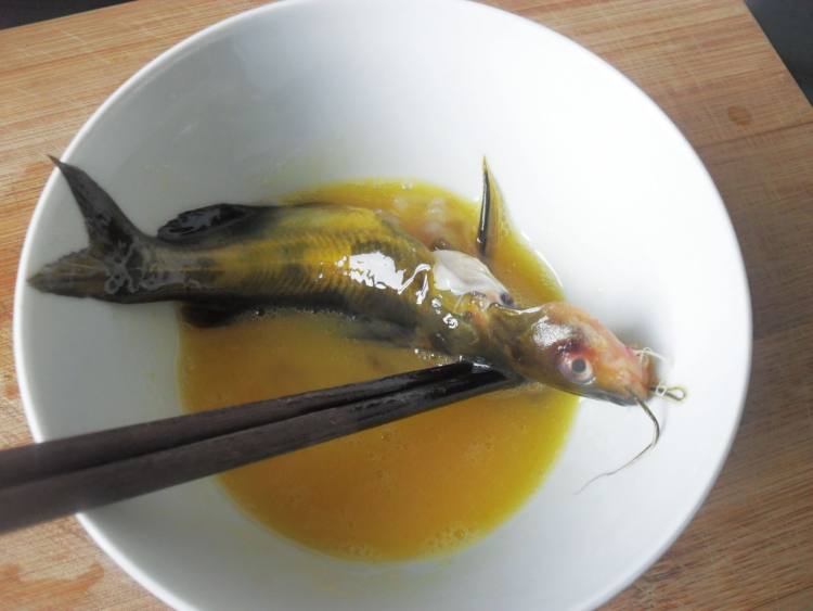 昂子鱼炖蛋步骤3