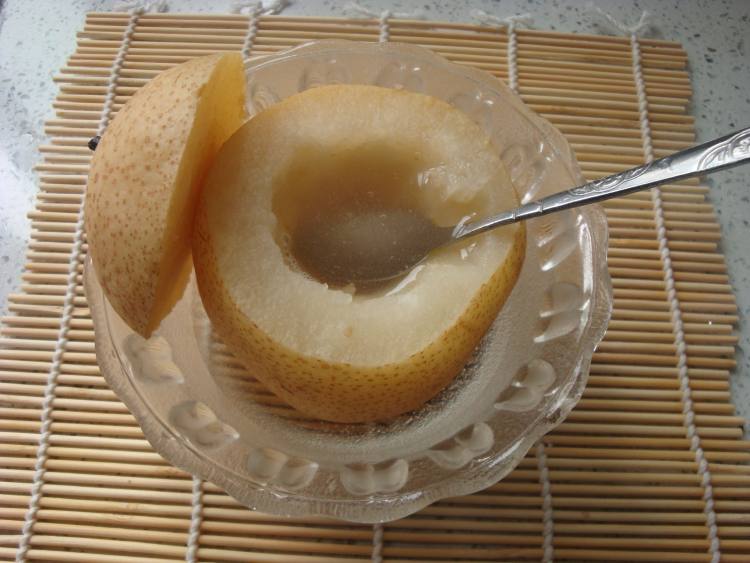冰糖炖梨步骤6