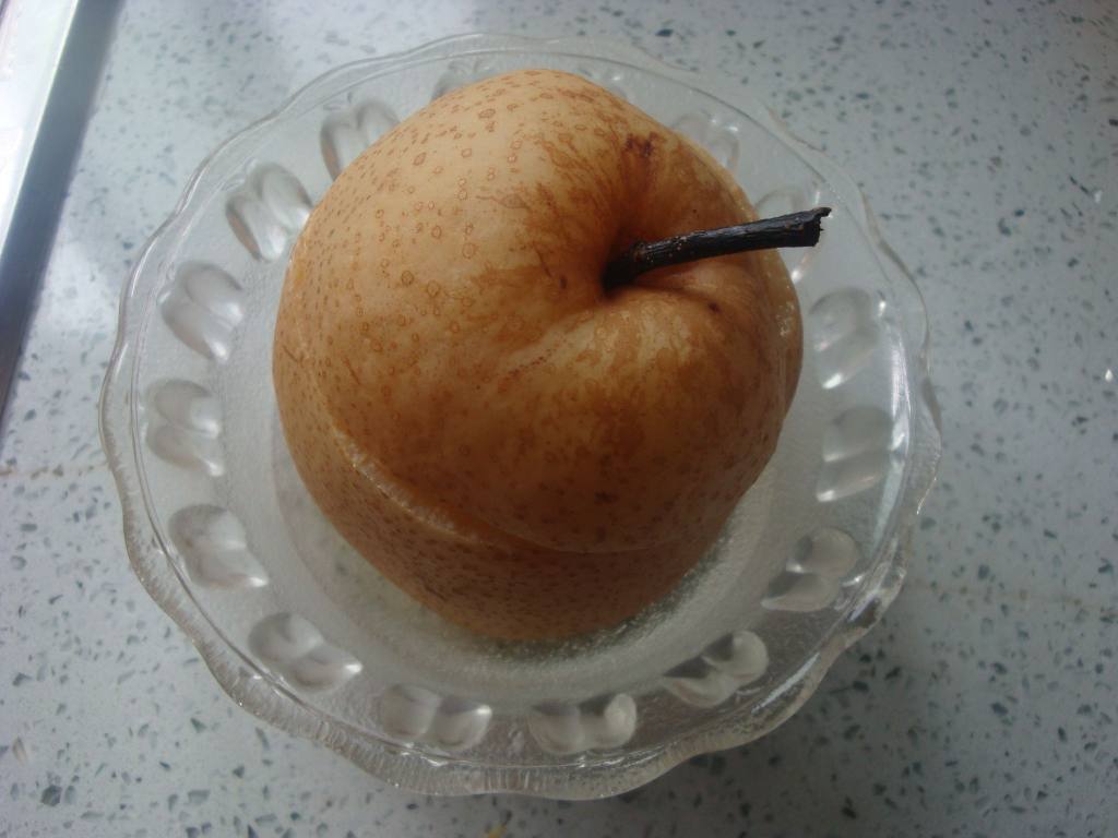 冰糖炖梨步骤5
