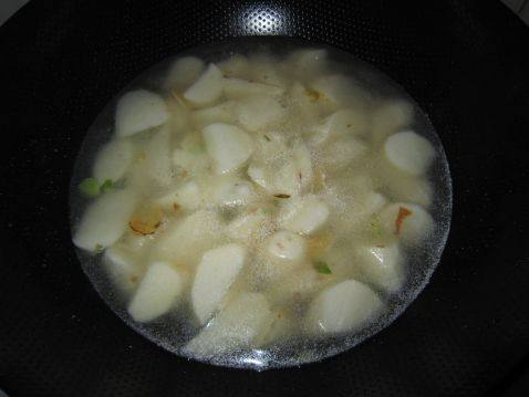 香茹炖山药步骤5