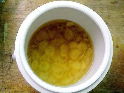 参片炖猪心步骤3