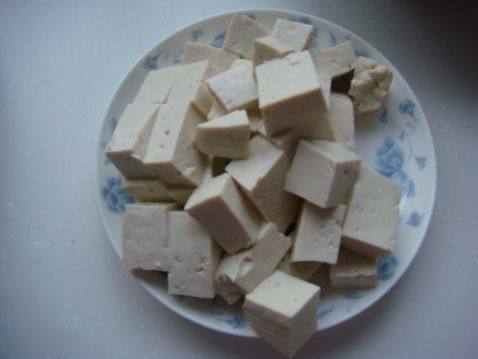 小白菜炖豆腐步骤2