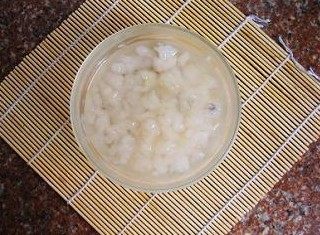 雪蛤炖蛋奶步骤1