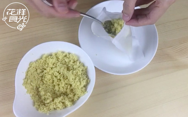 【花样食光】姜撞奶步骤3