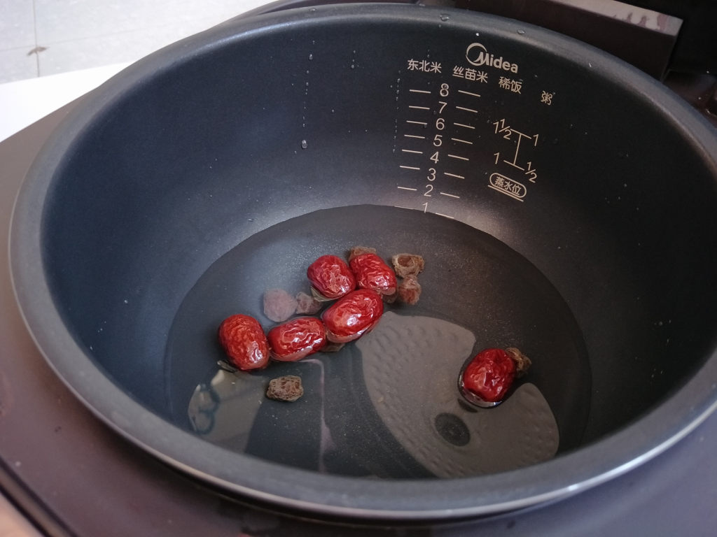 桂圆红枣茶步骤4