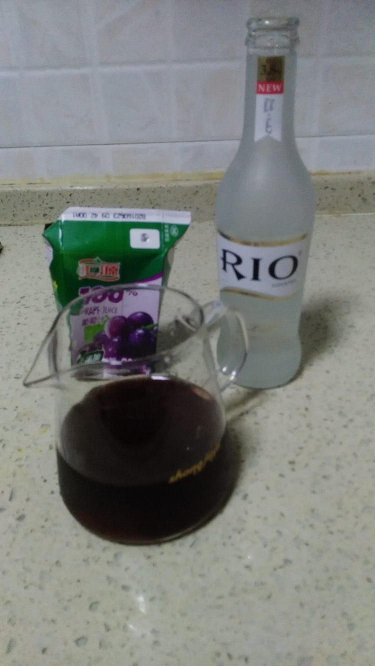 夜色鸡尾酒步骤2