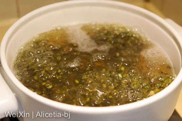 南瓜绿豆甜汤步骤3