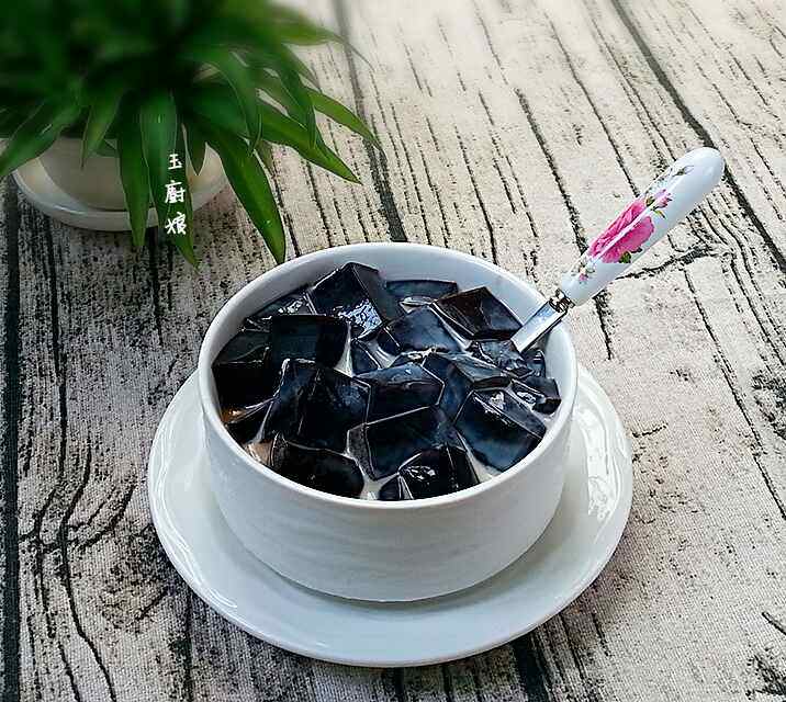 炼乳龟苓膏步骤12