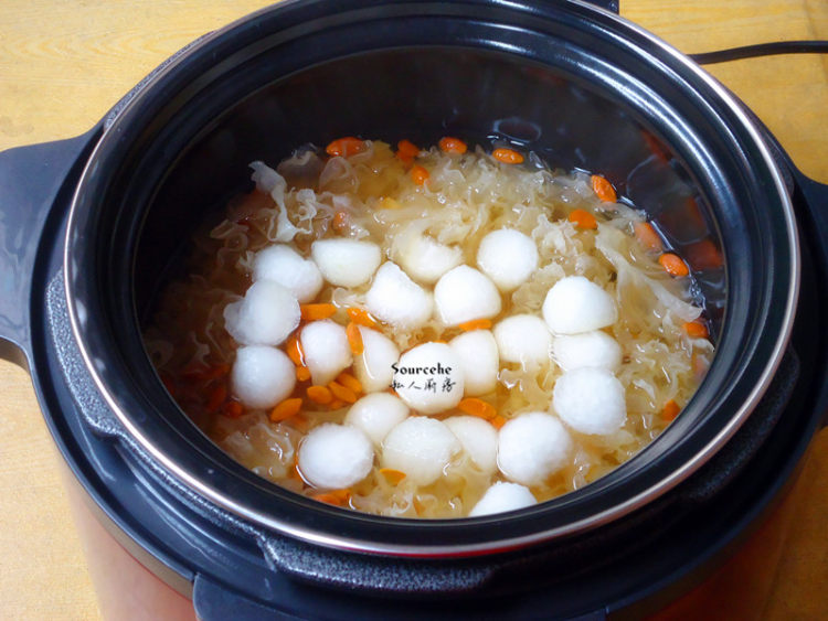 银耳冬瓜糖水步骤7