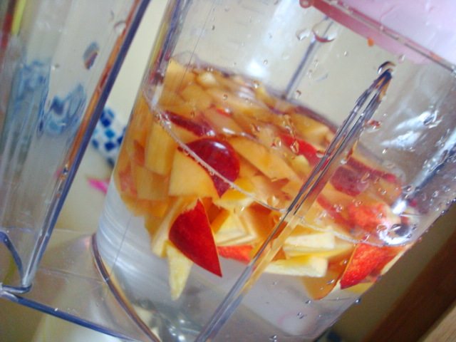 油桃果汁步骤3