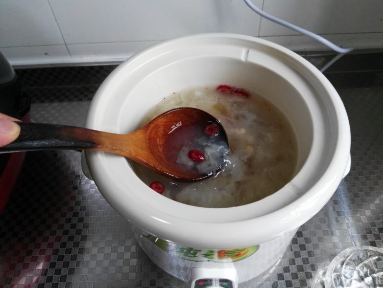 桃胶蔓越莓薏仁羹步骤11