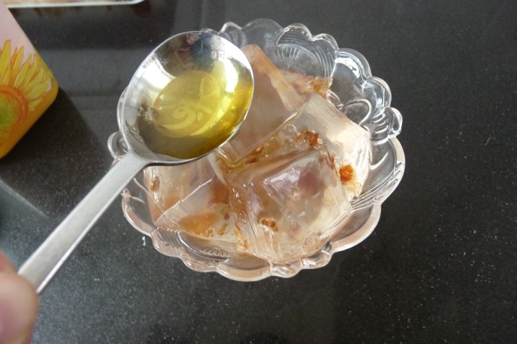 蜂蜜桃胶冰粉步骤8