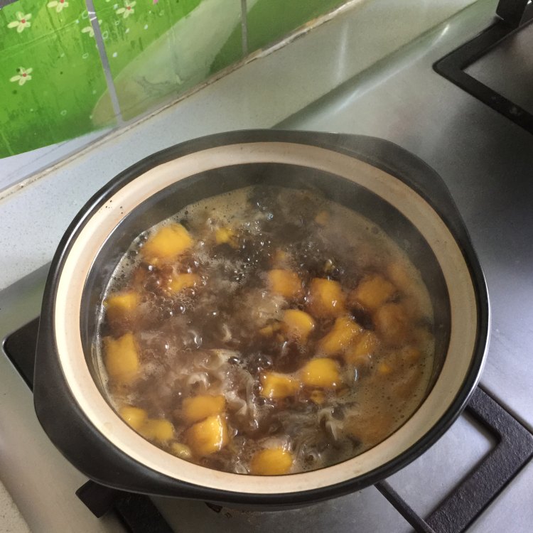 红糖芒果银耳羹步骤8