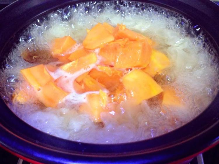银耳木瓜糖水步骤9
