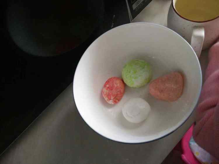 多彩枇杷花小汤圆步骤7