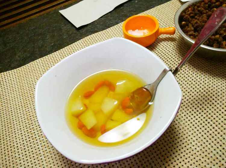 枇杷花苹果梨糖水步骤9