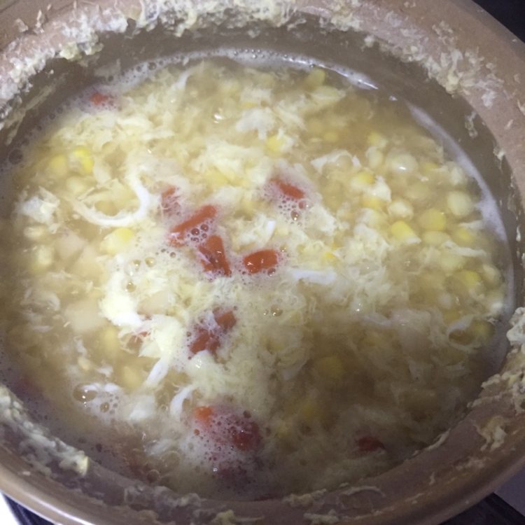 马蹄玉米蛋花汤步骤6
