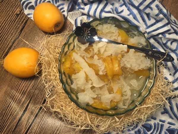 枇杷冰糖银耳羹步骤5