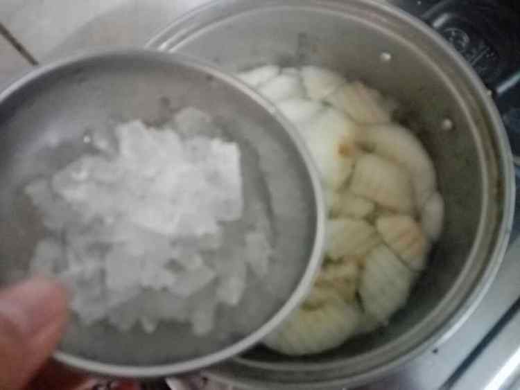 冰糖白果煲雪梨步骤6