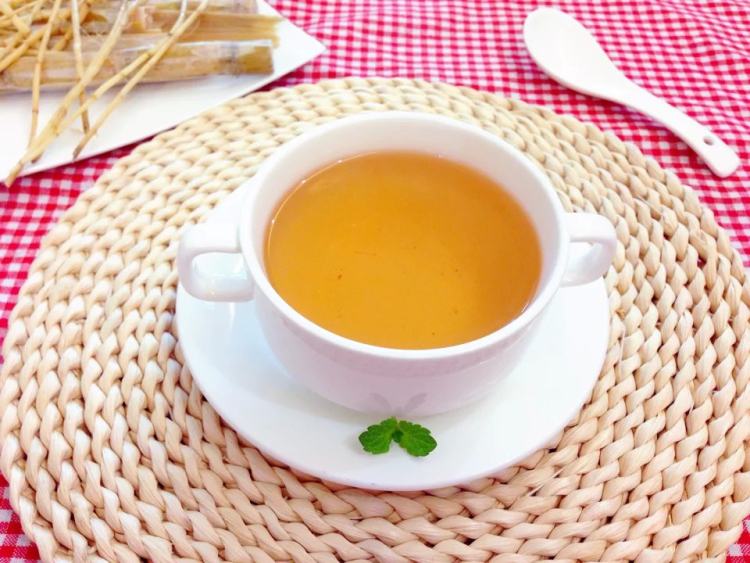 竹蔗茅根糖水步骤5