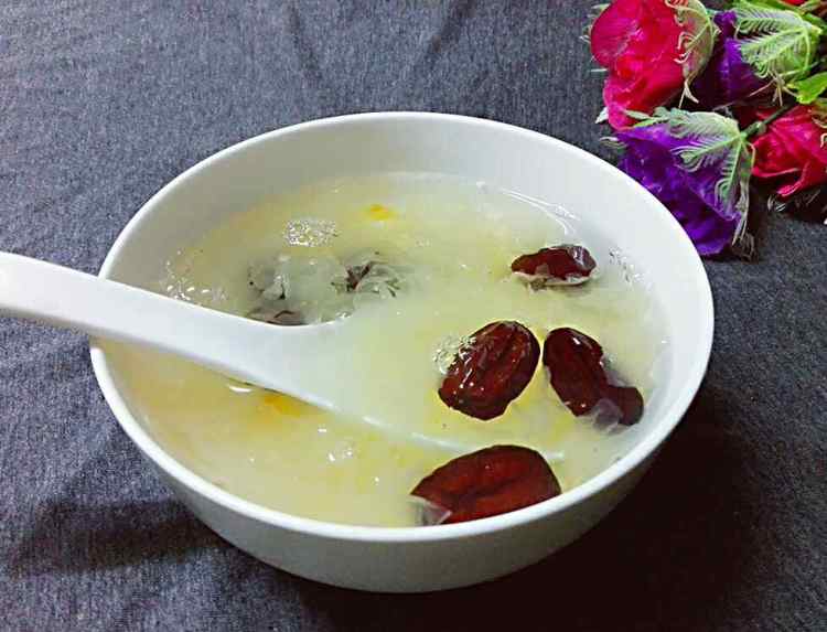 红枣雪耳糖水步骤7