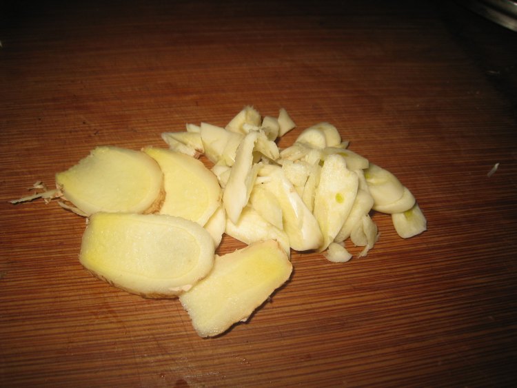 姜蒜红糖水步骤2