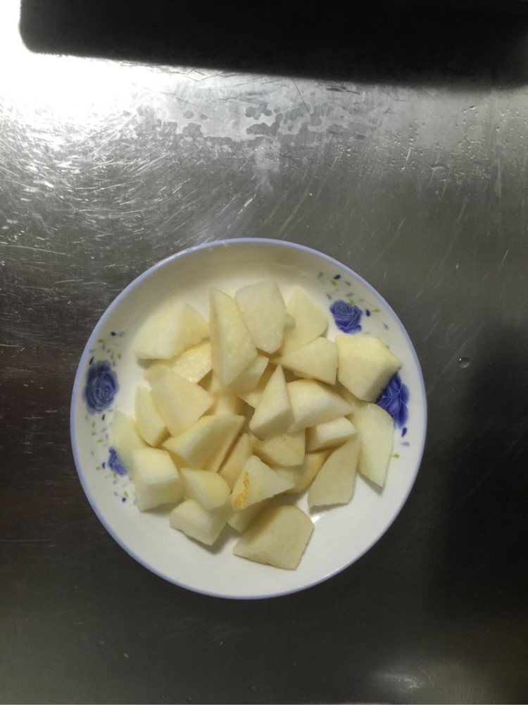 马蹄雪梨胡萝卜糖水步骤3