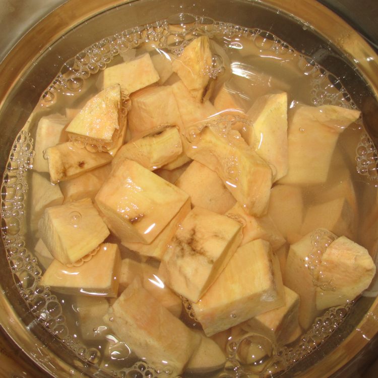 红薯银耳糖水步骤5