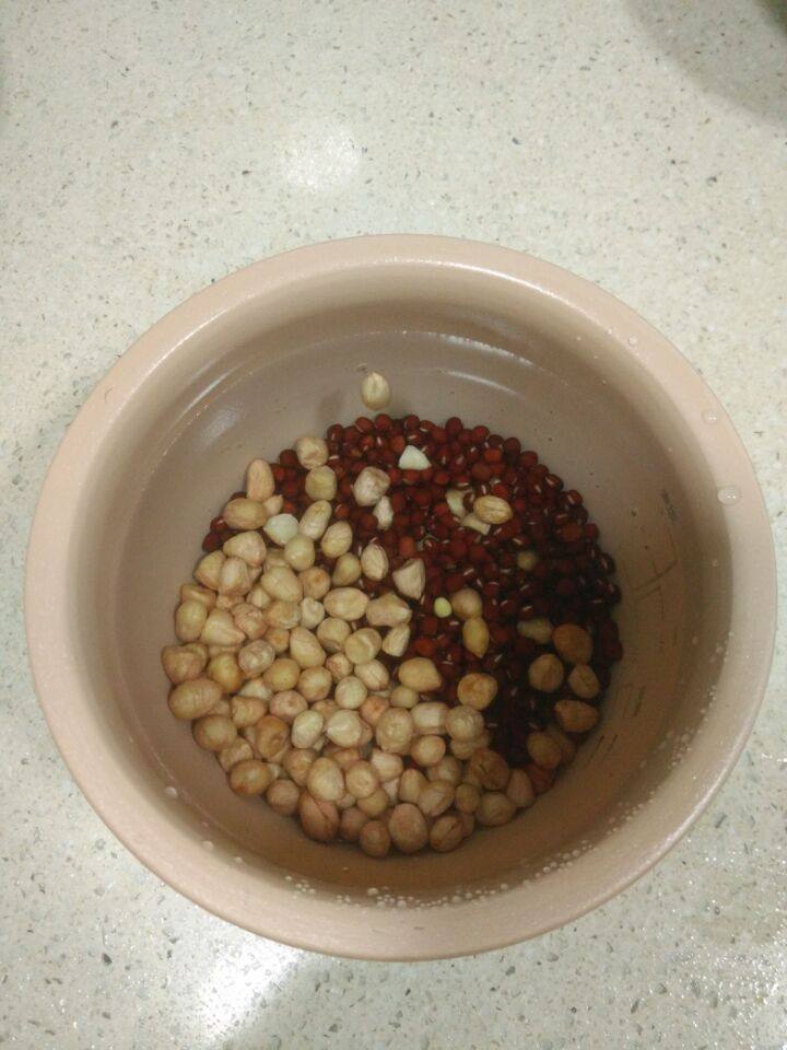 枸札红豆花生汤步骤3