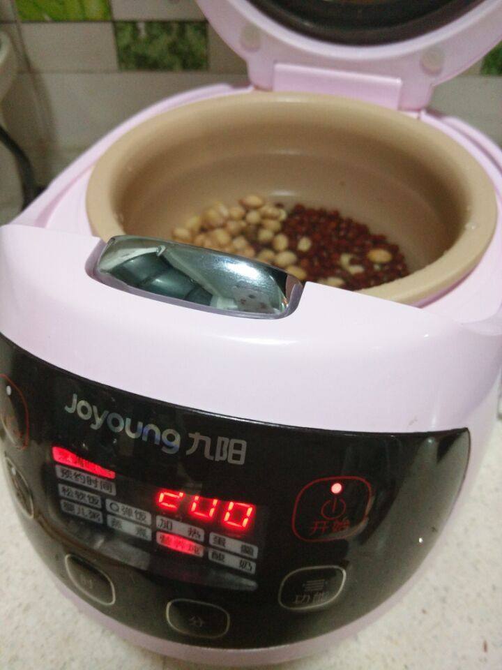 枸札红豆花生汤步骤4