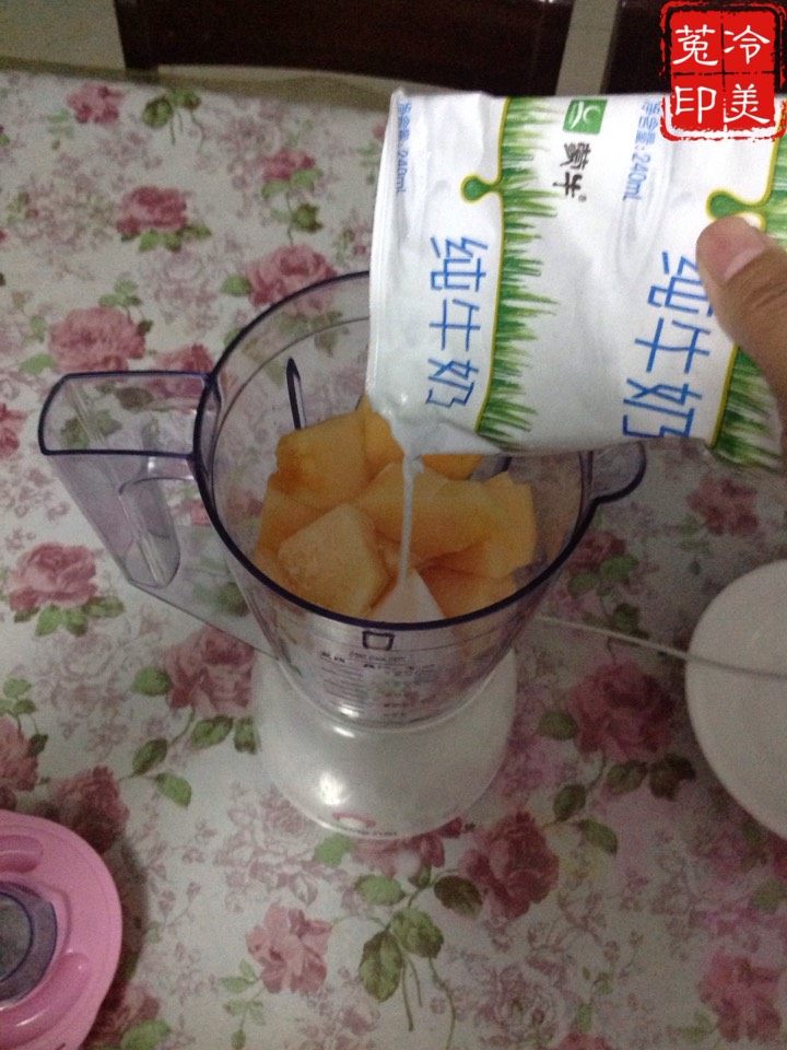 香瓜奶昔步骤8
