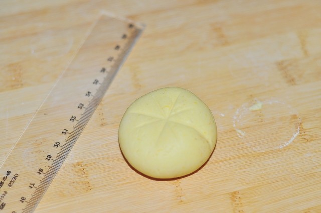 蒸南瓜豆沙饼步骤5