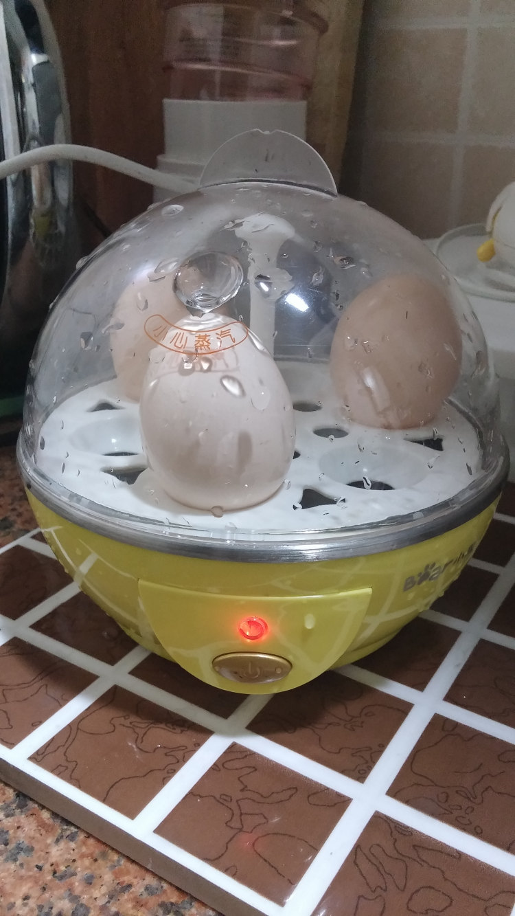 滋润红糖鸡蛋糖水步骤1