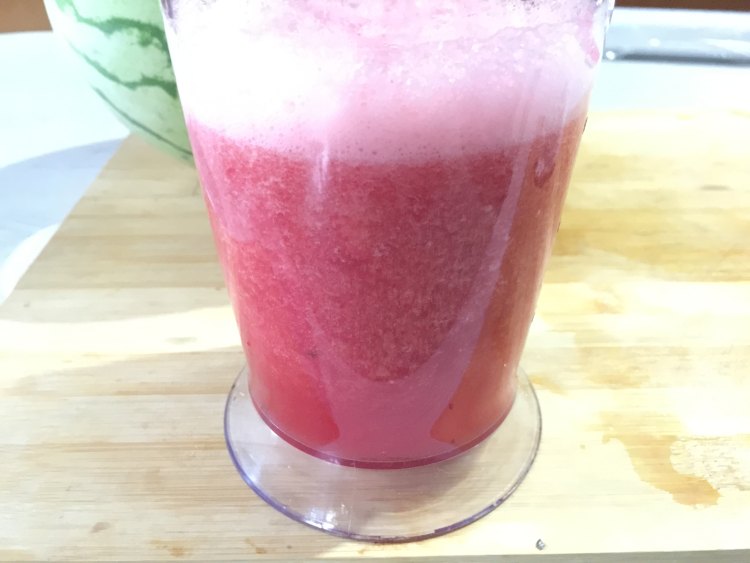 西瓜牛奶饮步骤4