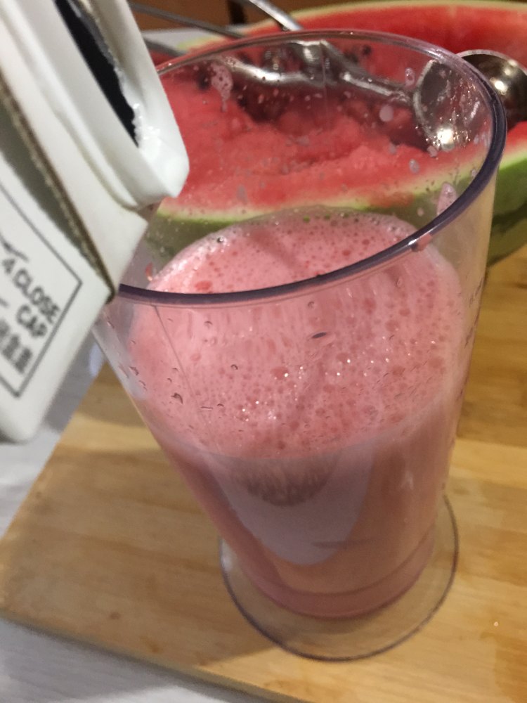 西瓜牛奶饮步骤5