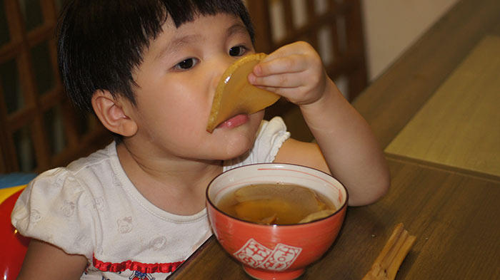 白茅根竹蔗葛根糖水步骤12