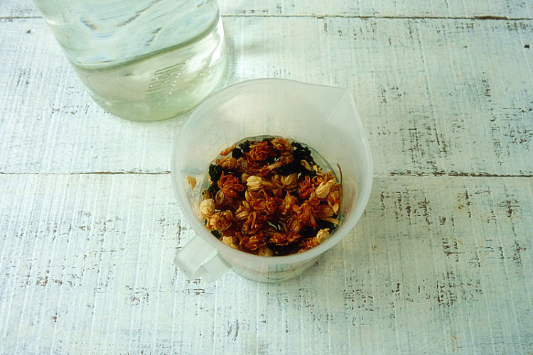 茉莉蜂蜜冷泡茶步骤2