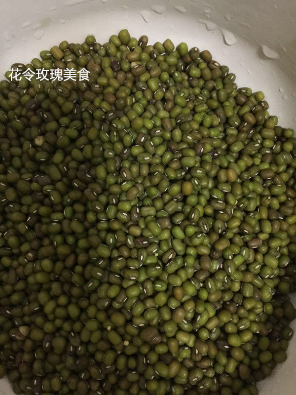 经典解暑绿豆沙步骤1