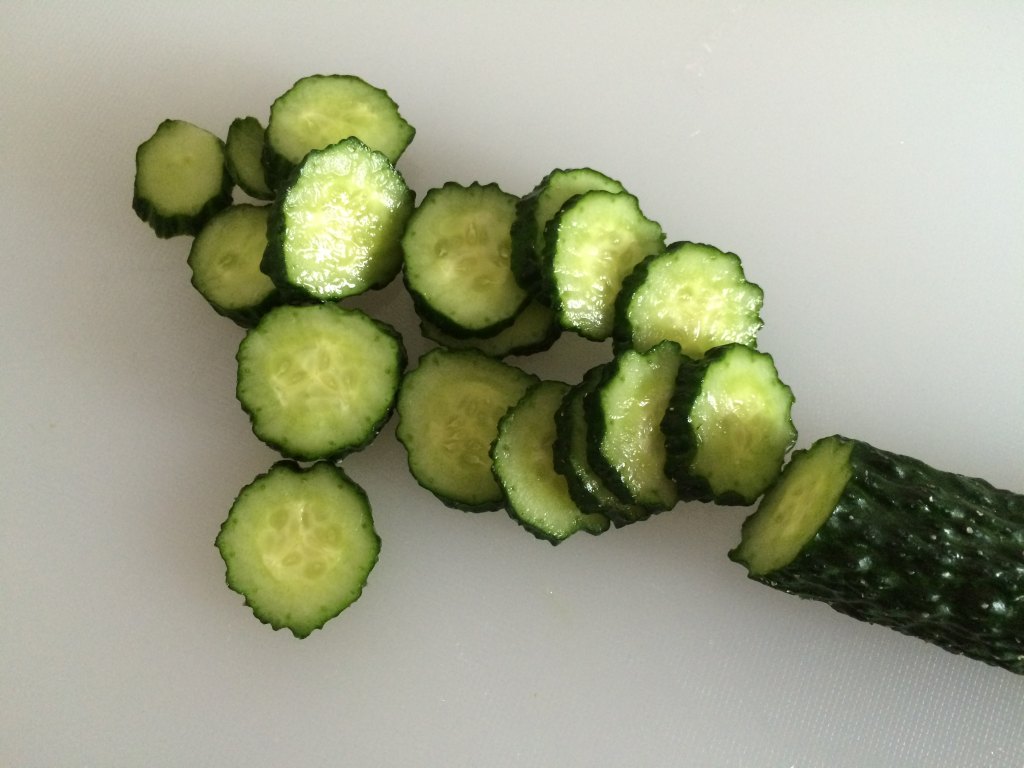 青瓜蜂蜜柠檬饮步骤2