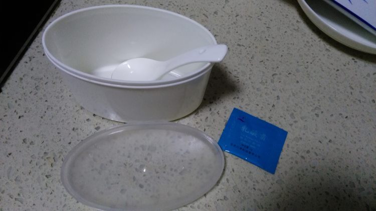 【手工美食】火龙果酸步骤1
