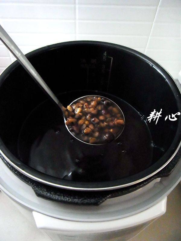 红豆绿豆薏米糖水步骤6