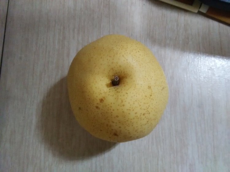 冰糖蒸梨水步骤1
