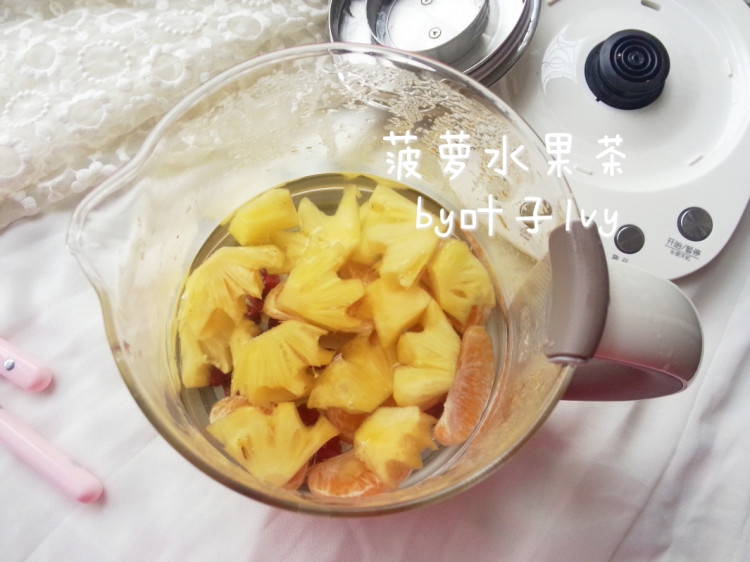 菠萝水果茶步骤2