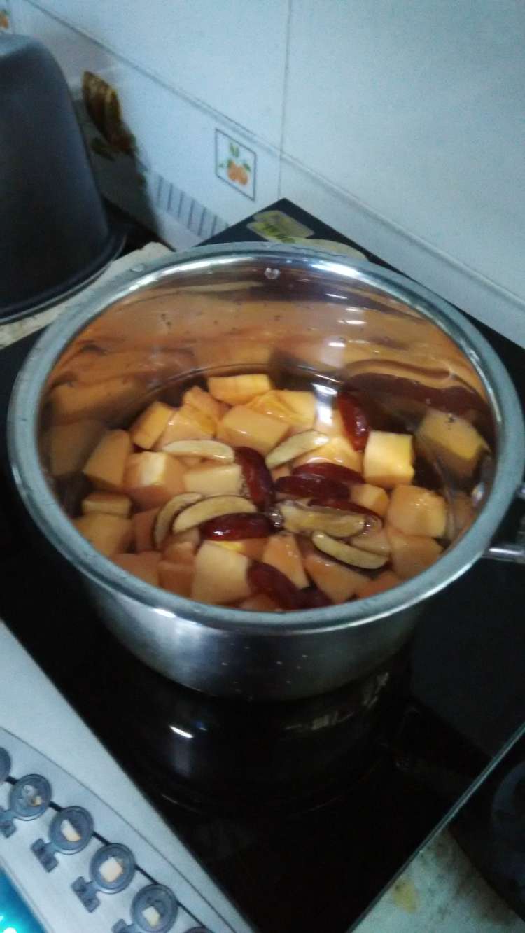 红枣木瓜糖水步骤5