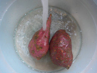 冰糖番薯蛋花汤步骤2