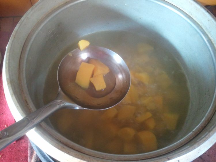 红薯蛋花糖水步骤6