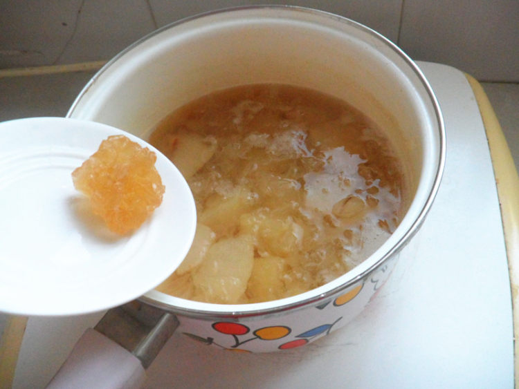 银耳梨羹步骤4